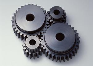 特別な料理を彩る金粉の魅力と安全な食用方法ガイド